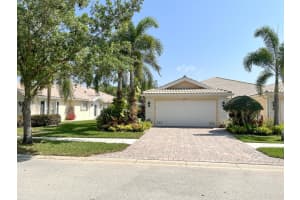 8623 SE Retreat Drive, Hobe Sound, FL 33455 Sold 03/01/24