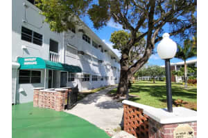 2453 NE 51st Street D108, Fort Lauderdale, FL 33308 Sold 01/19/24