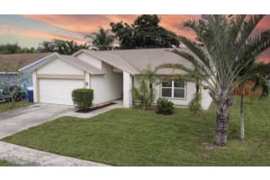 107 Greenbriar Dr, Jupiter, FL 33458, Sold 01/17/24
