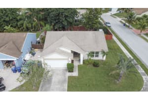 107 Greenbriar Dr, Jupiter, FL 33458, Sold 01/17/24