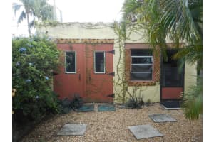 836 Upland Road, West Palm Beach, FL 33401 Sold 03/20/24