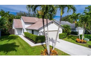 449 Goldenwood Way, Wellington, FL 33414 Sold 01/19/24