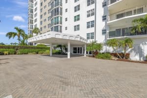 400 Seasage Drive 504, Delray Beach, FL 33483 Sold 02/23/24