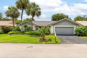 6874 Villas Drive W, Boca Raton, FL 33433 Sold 06/17/24