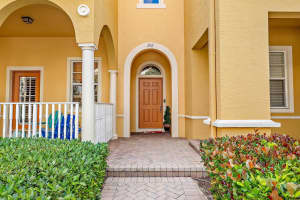 108 W West Pigeon Plum Drive 202, Jupiter, FL 33458 Sold 02/29/24