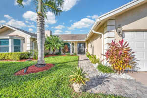 665 NE Vanda Terrado, Jensen Beach, FL 34957 Sold 02/02/24