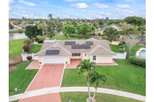 120 Parkwood Drive, Royal Palm Beach, FL 33411 Sold 02/29/24
