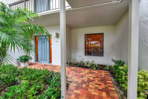 800 Greensward Court 107-I, Delray Beach, FL 33445 Sold 04/19/24