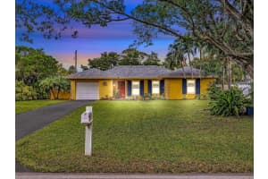 3827 Lowson Boulevard, Delray Beach, FL 33445 Sold 07/18/24