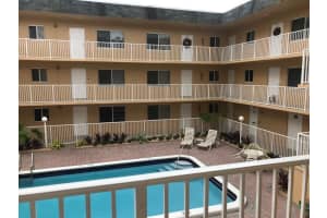 7910 Taft Street 214, Pembroke Pines, FL 33024 Sold 01/31/24