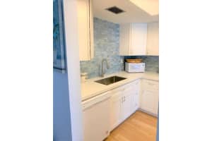 2936 Lake Shore Drive 408, Riviera Beach, FL 33404 Sold 03/12/24