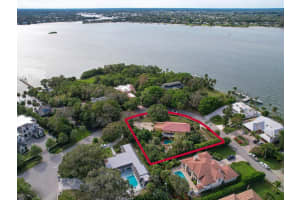 37 E High Point Road, Sewalls Point, FL 34996 Sold 08/05/24