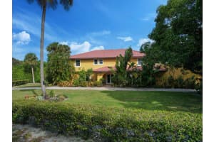 37 E High Point Road, Sewalls Point, FL 34996 Sold 08/05/24