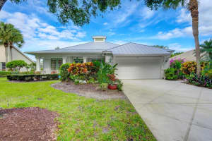 7977 SE Mammoth Drive, Hobe Sound, FL 33455 Sold 02/28/24