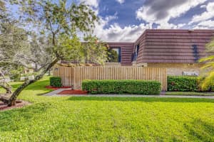 2005 20th Lane, Palm Beach Gardens, FL 33418 Sold 04/26/24