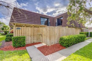 2005 20th Lane, Palm Beach Gardens, FL 33418 Sold 04/26/24