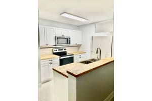 1804 Meadows Circle W, Boynton Beach, FL 33436 Sold 12/18/23