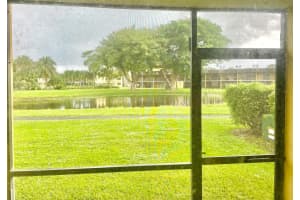 1804 Meadows Circle W, Boynton Beach, FL 33436 Sold 12/18/23