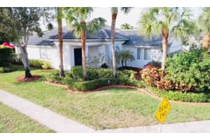 117 Bella Vista Way, Royal Palm Beach, FL 33411 Sold 02/08/24