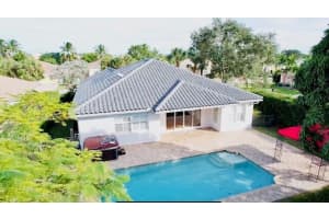 117 Bella Vista Way, Royal Palm Beach, FL 33411 Sold 02/08/24