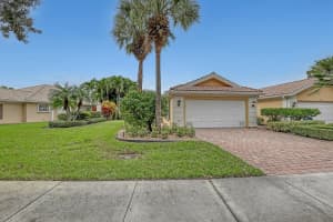 5013 Magnolia Bay Circle, Palm Beach Gardens, FL 33418 Sold 01/17/24