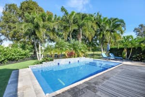 2490 Muir Circle, Wellington, FL 33414 Sold 06/10/24