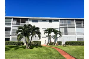 25 SE 13th Street B6, Boca Raton, FL 33432 Sold 03/27/24