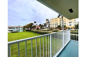 620 Horizons W 201, Boynton Beach, FL 33435 Sold 01/30/24