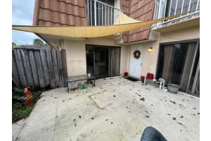 552 Green Springs Place, West Palm Beach, FL 33409 Sold 04/21/25