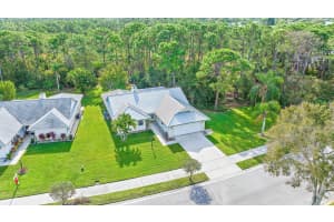 6771 SE Lillian Court, Stuart, FL 34997 Sold 02/20/24