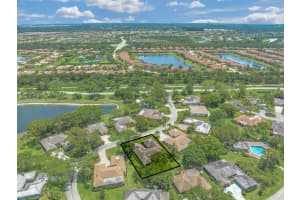 128 Prestwick Circle, Vero Beach, FL 32967 Sold 04/24/24
