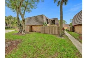 1423 14th Court, Palm Beach Gardens, FL 33410 Sold 02/06/24