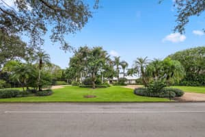 23 Country Road S, Village Of Golf, FL 33436 Sold 04/30/24