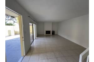 721 7th Court, Palm Beach Gardens, FL 33410 Sold 02/28/24