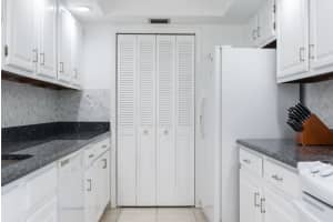 859 Jeffery Street 312, Boca Raton, FL 33487 Sold 12/31/23