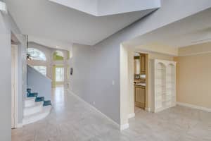 2044 Normandy Circle, West Palm Beach, FL 33409 Sold 01/24/24