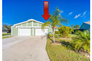 1427 SE Larkwood Circle, Port St Lucie, FL 34952 Sold 02/16/24