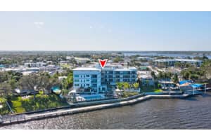 41 SW Seminole Street 404, Stuart, FL 34994 - MLS#R10944869