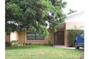 1352 E Woodcrest Road E, West Palm Beach, FL 33417 Sold 02/02/24