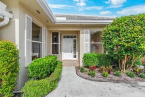 8719 Wakefield Drive, Palm Beach Gardens, FL 33410 Sold 04/17/24