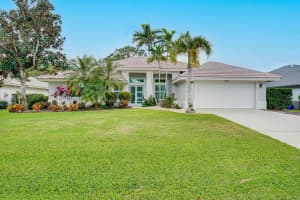 3802 SE Fairway W, Stuart, FL 34997 Sold 04/29/24