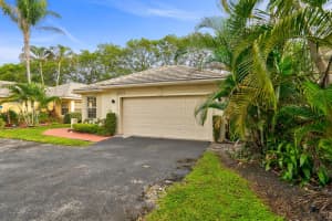 2972 Tall Oak Court, Davie, FL 33328 Sold 10/18/24