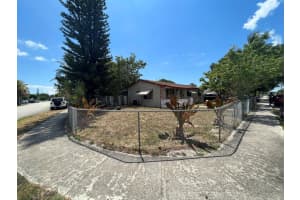 901 SW 2nd Avenue, Delray Beach, FL 33444 Sold 10/15/24