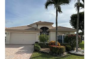 5935 Royal Club Drive, Boynton Beach, FL 33437 Sold 05/16/24