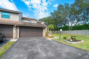 5005 Cayenne Lane, Palm Beach Gardens, FL 33418 Sold 03/15/24