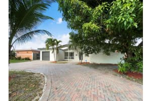 6765 Ixora Drive, Miramar, FL 33023 Sold 01/26/24