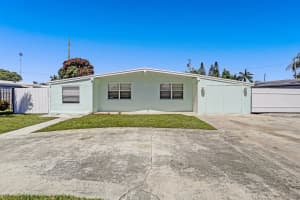 319 Glen Arbor Terrace, Boynton Beach, FL 33426 Sold 01/03/24