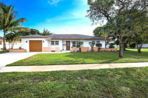 908 Hibiscus Drive, Royal Palm Beach, FL 33411 Sold 01/22/24
