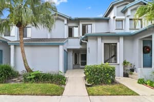 607 Harbour Pointe Way, Greenacres, FL 33413 Sold 04/05/24