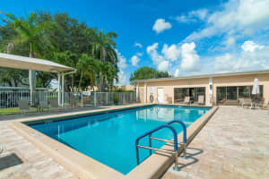 300 N Highway A1a 103o, Jupiter, FL 33477 Sold 04/03/24